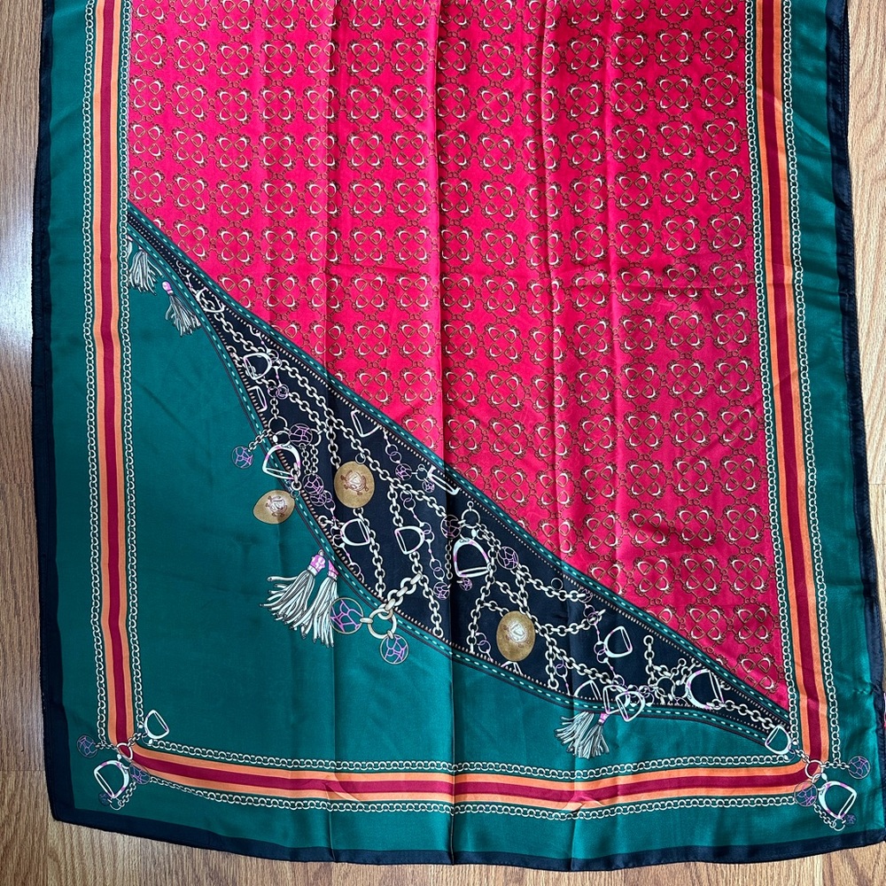 100%silk scarf Portofino Italian design 35x76 in. Made in Italy